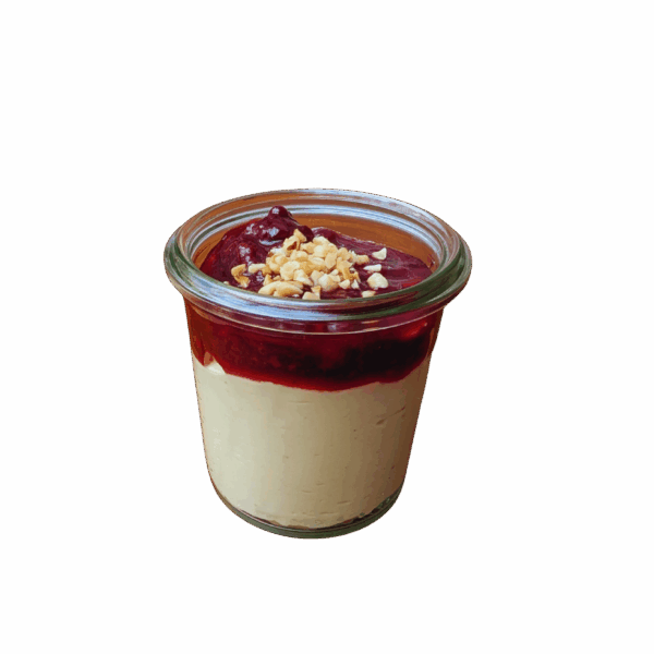 Brotmiso-Karamellmousse mit Birne in Rotwein und Nusskrokant