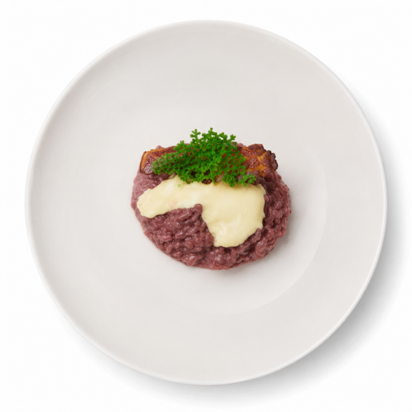 Risotto with Lagrein, rosemary, grey cheese foam, and bacon crisps