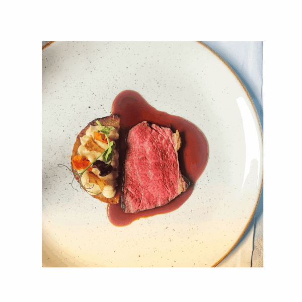 Picanha of local beef, lagrein sauce, celeriac steak and Jerusalem artichoke mashed potatoes