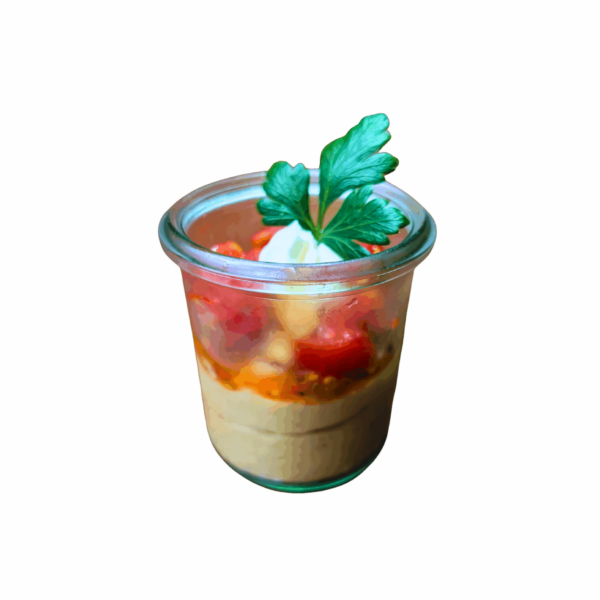 Hummus mit geschmorten Auberginen, Tomatencocktail und Basilikumöl