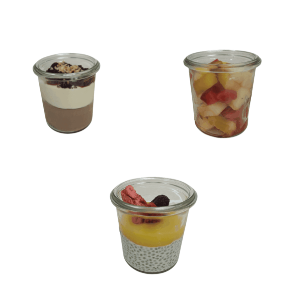 Tris di dessert in vasetti di vetro