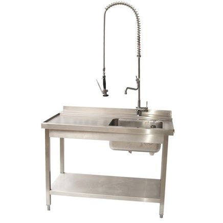 Zulauftisch mit Spülbecken und Pendelbrause