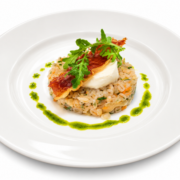 Gerstensalat mit fermentiertem Gemüse, Apfel, Kresse, Meerrettich Espuma, Speckchip